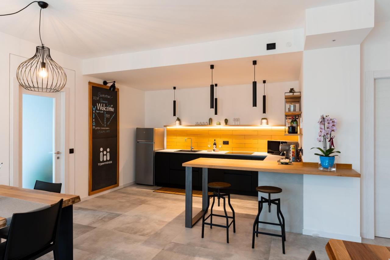 Tommyhouse Hotel Borso del Grappa Exterior photo